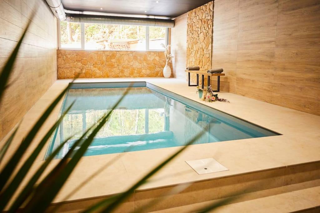 Chalet La Forgerie Piscine Jacuzzi Cinema Esterno foto